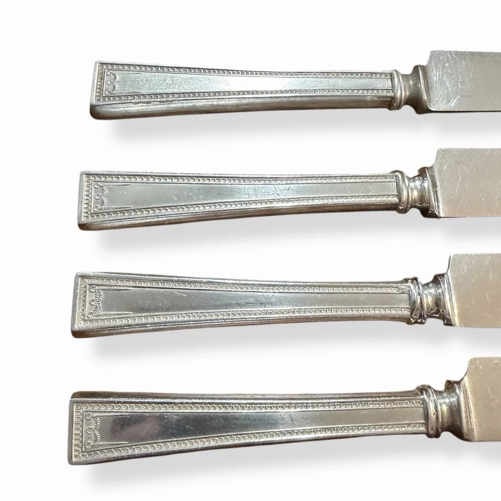 Vintage Art Deco Silver Tone Dinner Knives Beaded Border Set of 4 9.75 Inch